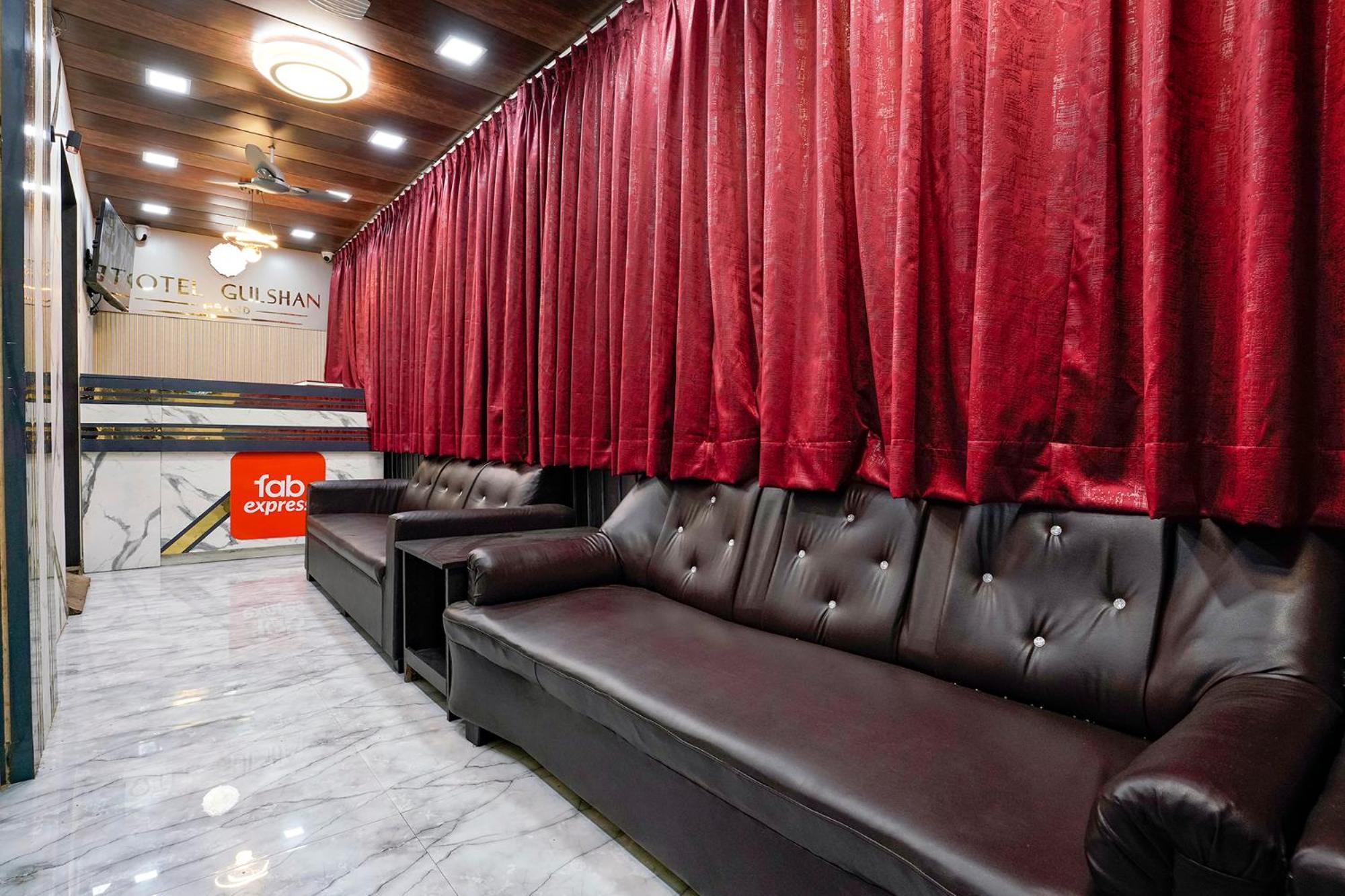 Fabexpress Gulshan Grand - Nr Gateway Of India Mumbai Ngoại thất bức ảnh