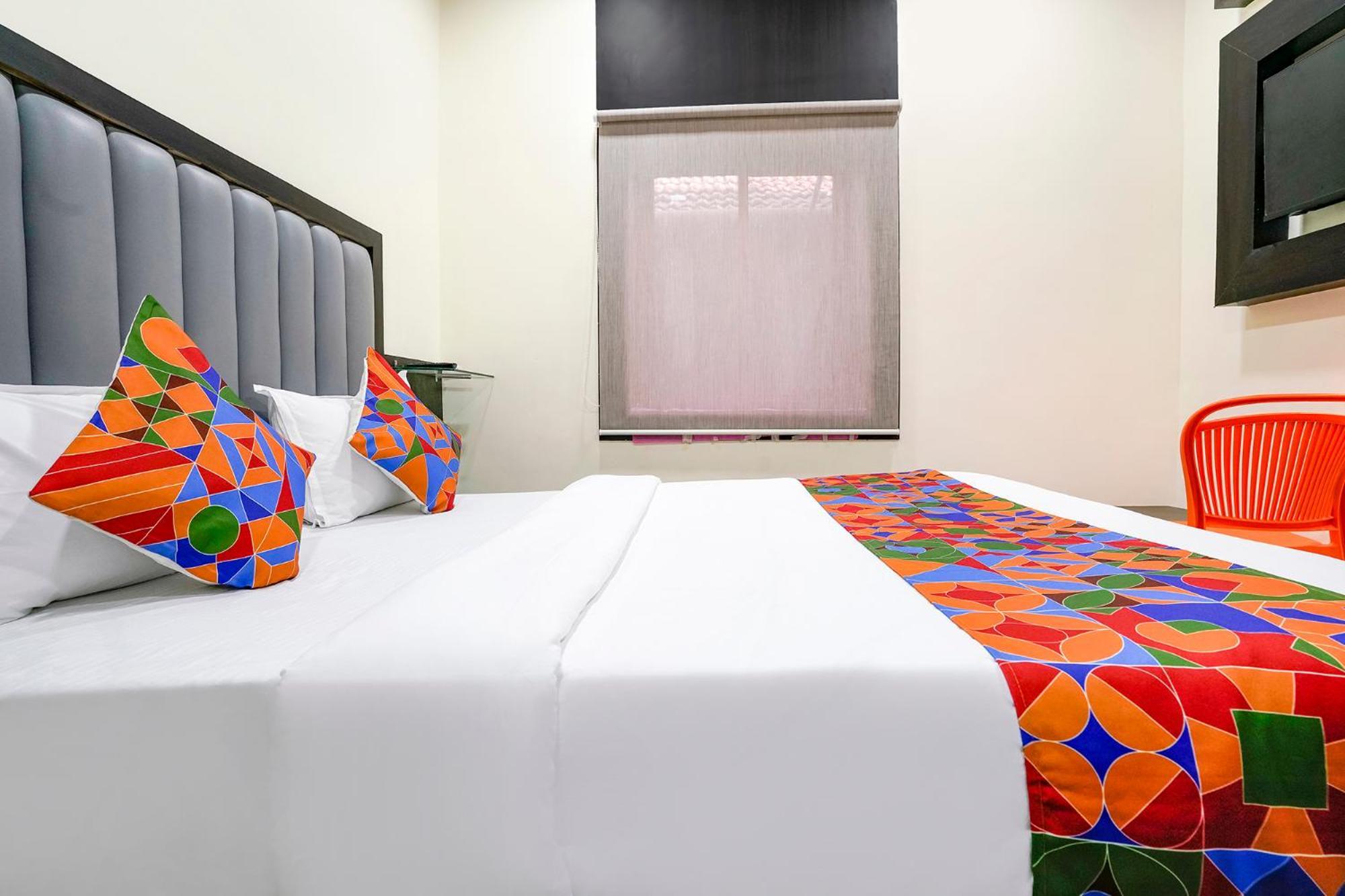 Fabexpress Gulshan Grand - Nr Gateway Of India Mumbai Ngoại thất bức ảnh